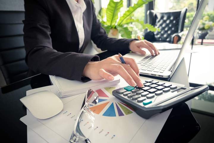 Experte en gestion sociale, Vichy